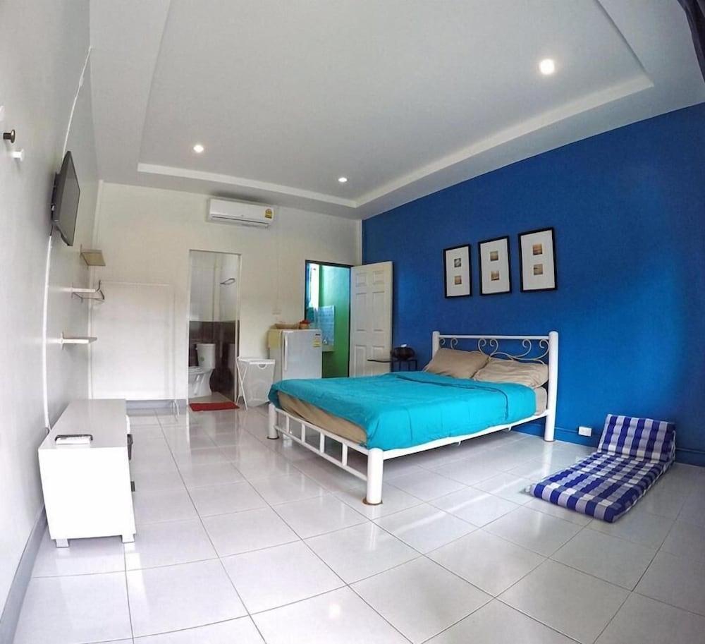 VII House Rawai Phuket Villa Екстериор снимка
